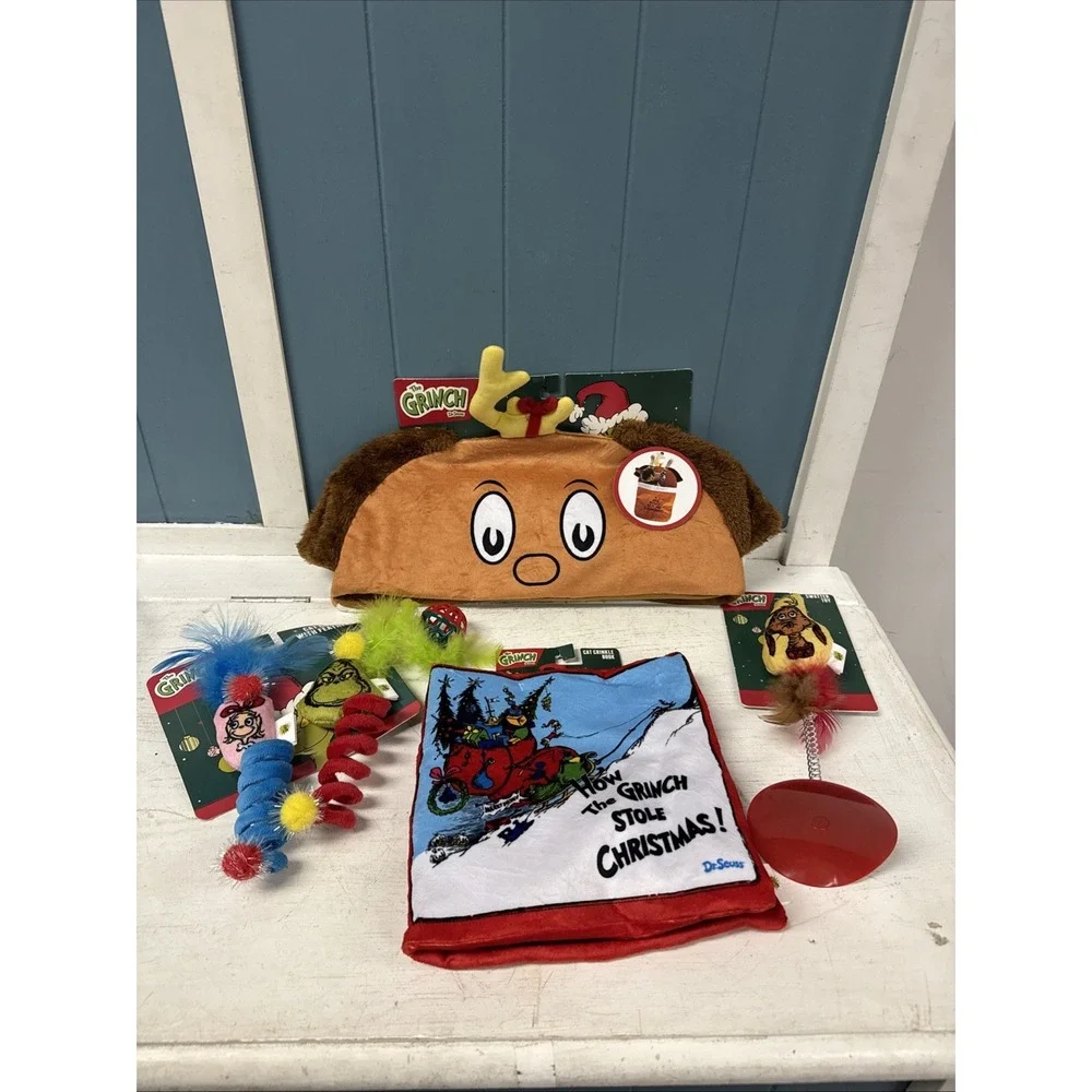 Bundle Lot Of 4 THE GRINCH Christmas CAT Toys Tunnel‎ Crinkle Swatter Coils